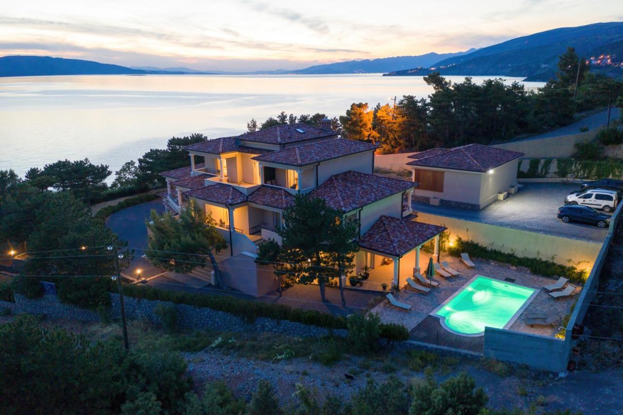 Villa Mia สเวติยูไร ภายนอก รูปภาพ
